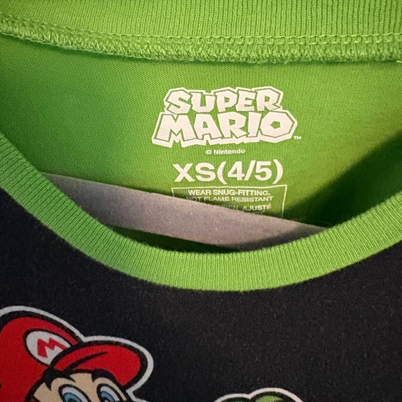 Super Mario Pajama Set - Picture 3 of 6